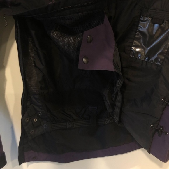 Burton [ak] 2L Anorak Snowboard Jacket - Picture 6 of 10